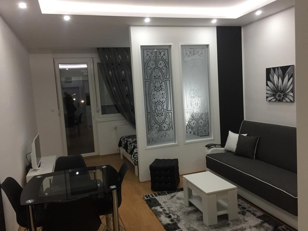 Appartamento Apartman Jezdic Banja Koviljača Esterno foto